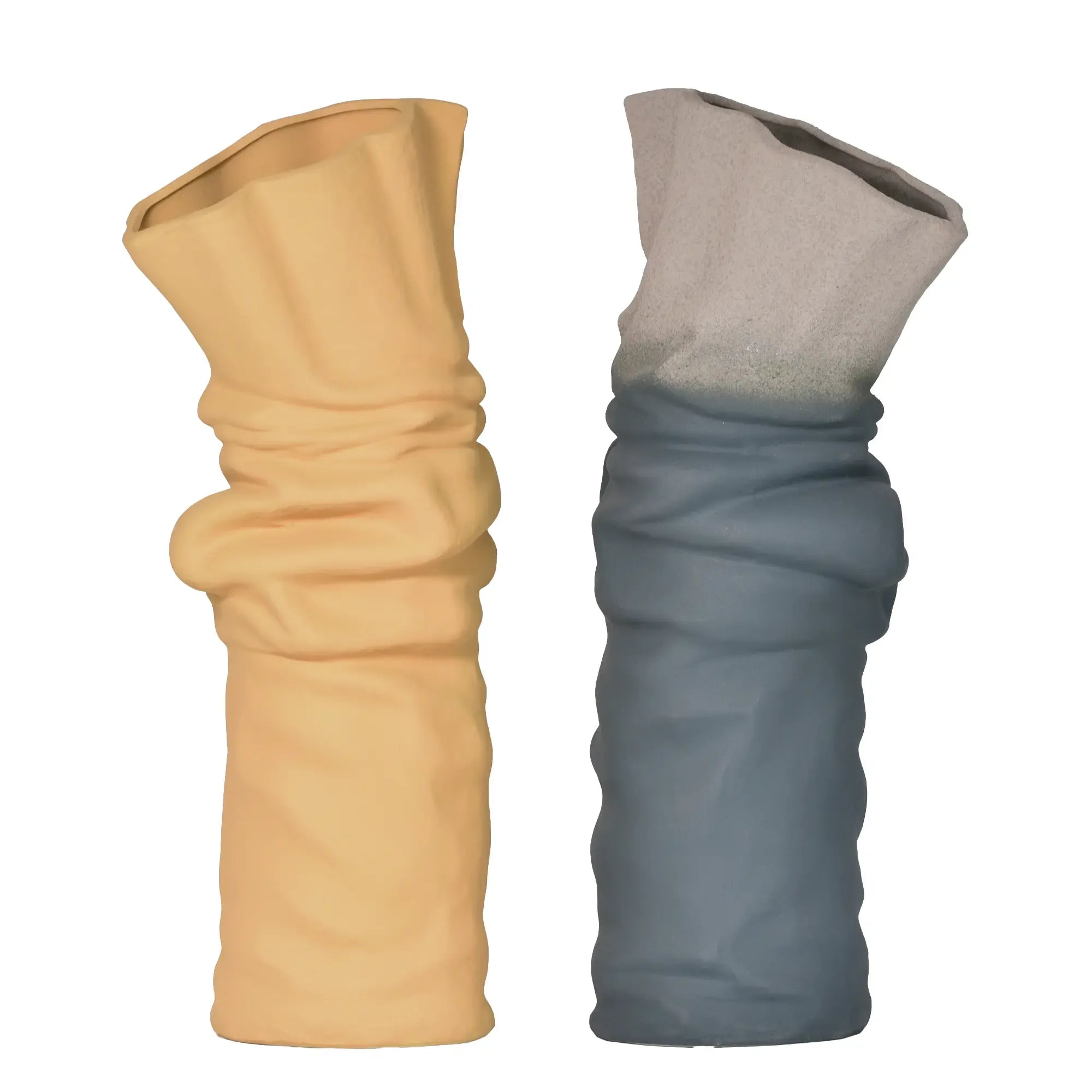 Keramikvase - handgemachte Designvase - Skulpturale Standvase Ondula Terrae Beige