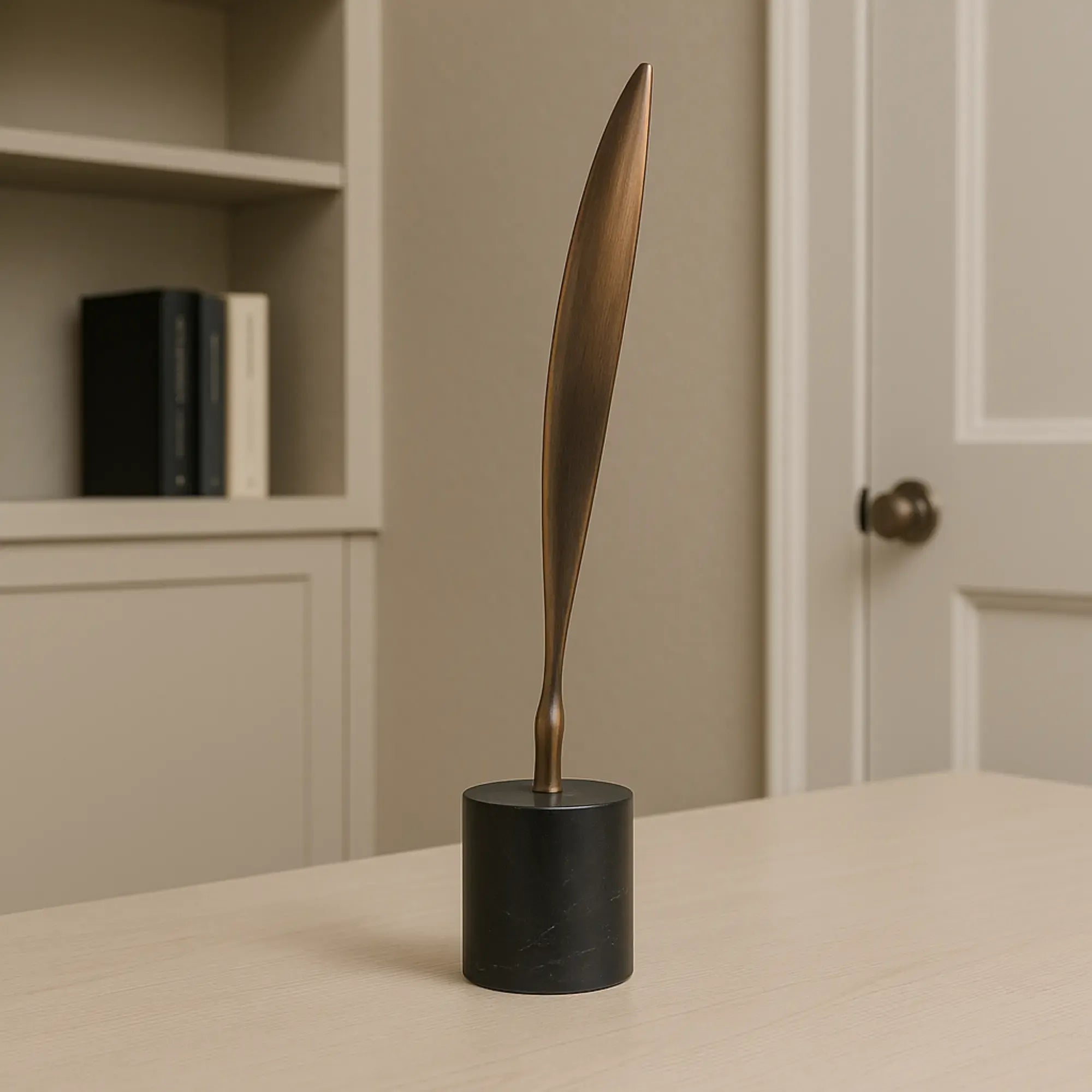 Dekoobjekt - Federform - Edle Messing Tischdeko Dekoskulptur Elegance Sculpt Default Title