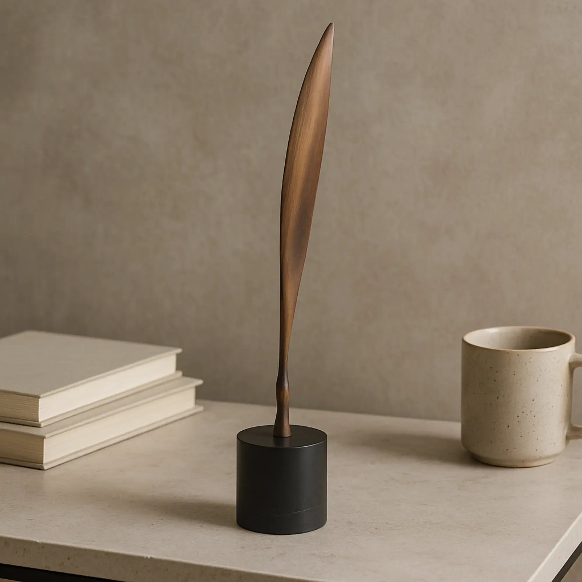 Dekoobjekt - Federform - Edle Messing Tischdeko Dekoskulptur Elegance Sculpt Default Title