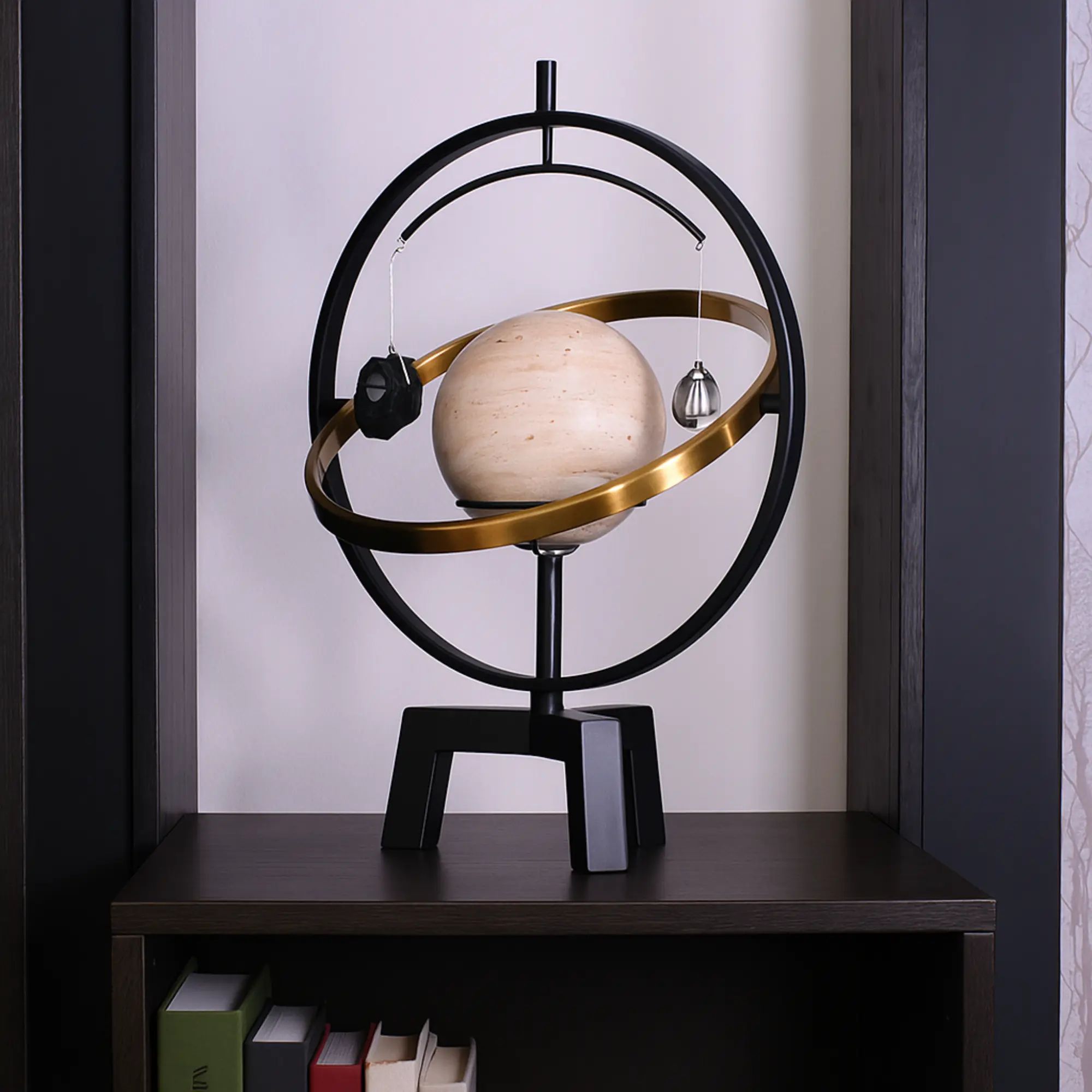 Dekoobjekt - Atmosphere Tisch-Globus - Moderne Abstrakte Dekokugel AstraCosmo schwarz, gold