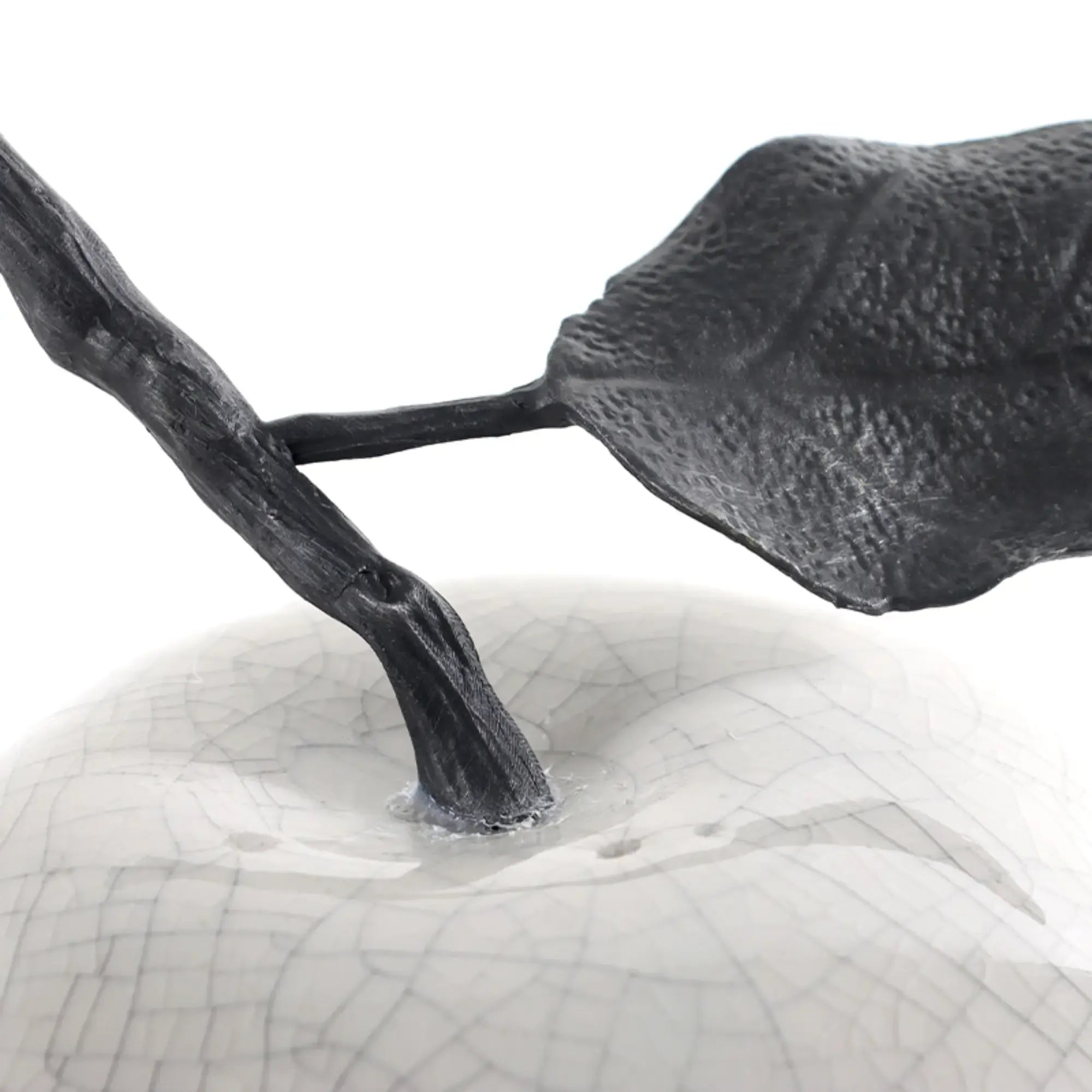 Obst-Deko-Set - Skulpturales Deko-Set – Keramik Craquelé mit geschwärztem Metall – Apfel & Birne Kunstobjekt Fructus Duo Apfel-Krakelee