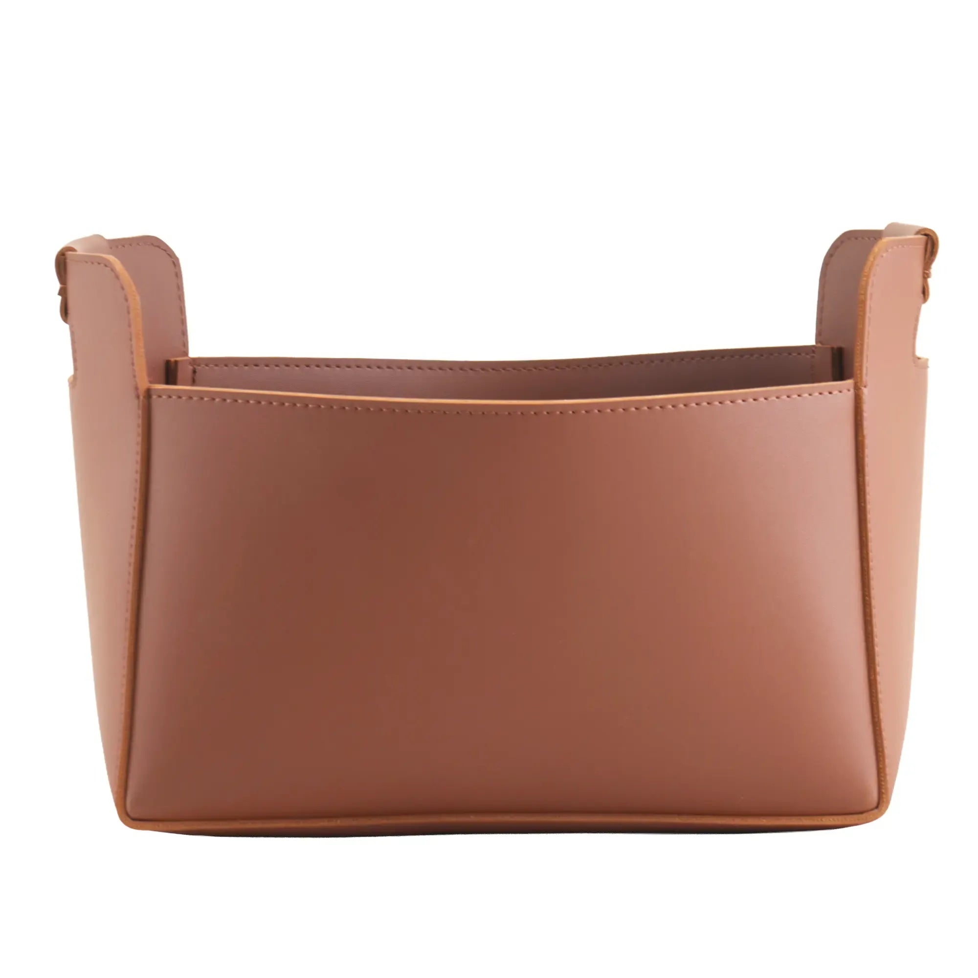 Aufbewahrungskorb - Lederkorb Skulpturaler Organizer – cognacfarbene Lederoptik, handvernäht – Cut-out-Griffe mit Polsterung Arca Nan