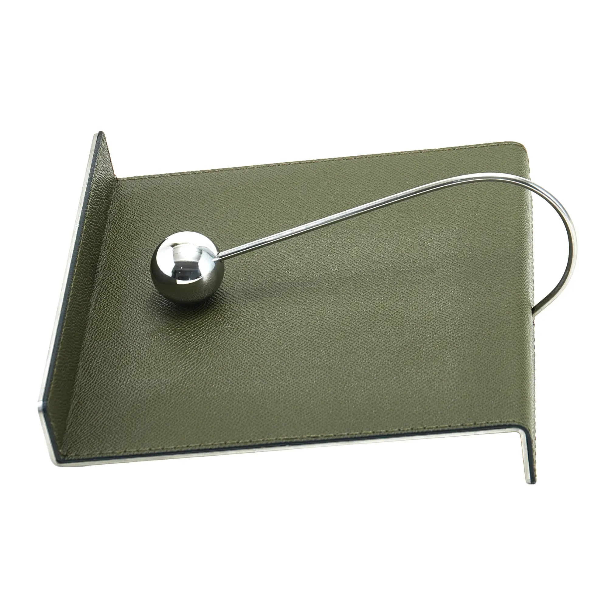 Serviettenhalter - Skulpturaler Tisch-Serviettenhalter – Olivgrüne Lederoptik mit poliertem Edelstahl-Kugelarm – Design-Küchenaccessoire Equilibre Nan
