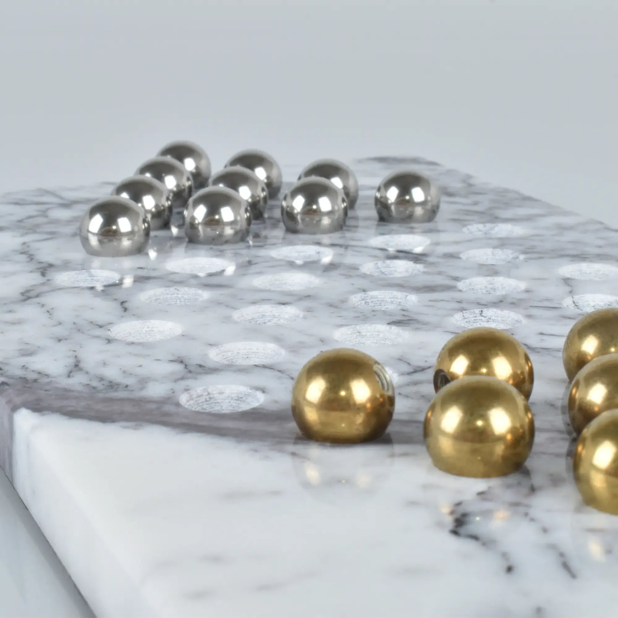 Solitaire-Spiel - aus Marmor - Hochwertiges Tischspiel mit Metallkugeln Jeu d'Équilibre