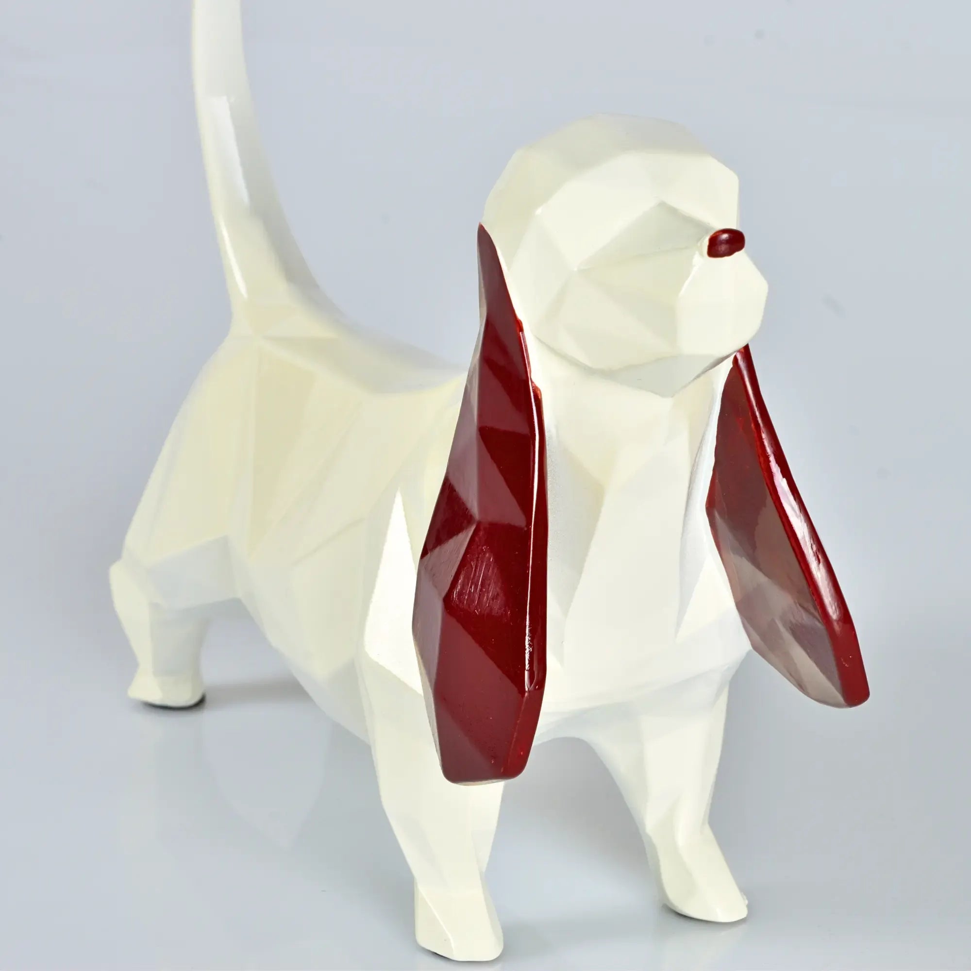 Tierfigur - Dackel - Hundfigur eckig mit Gold oder Roten ohren Teckel Weiss-Rot