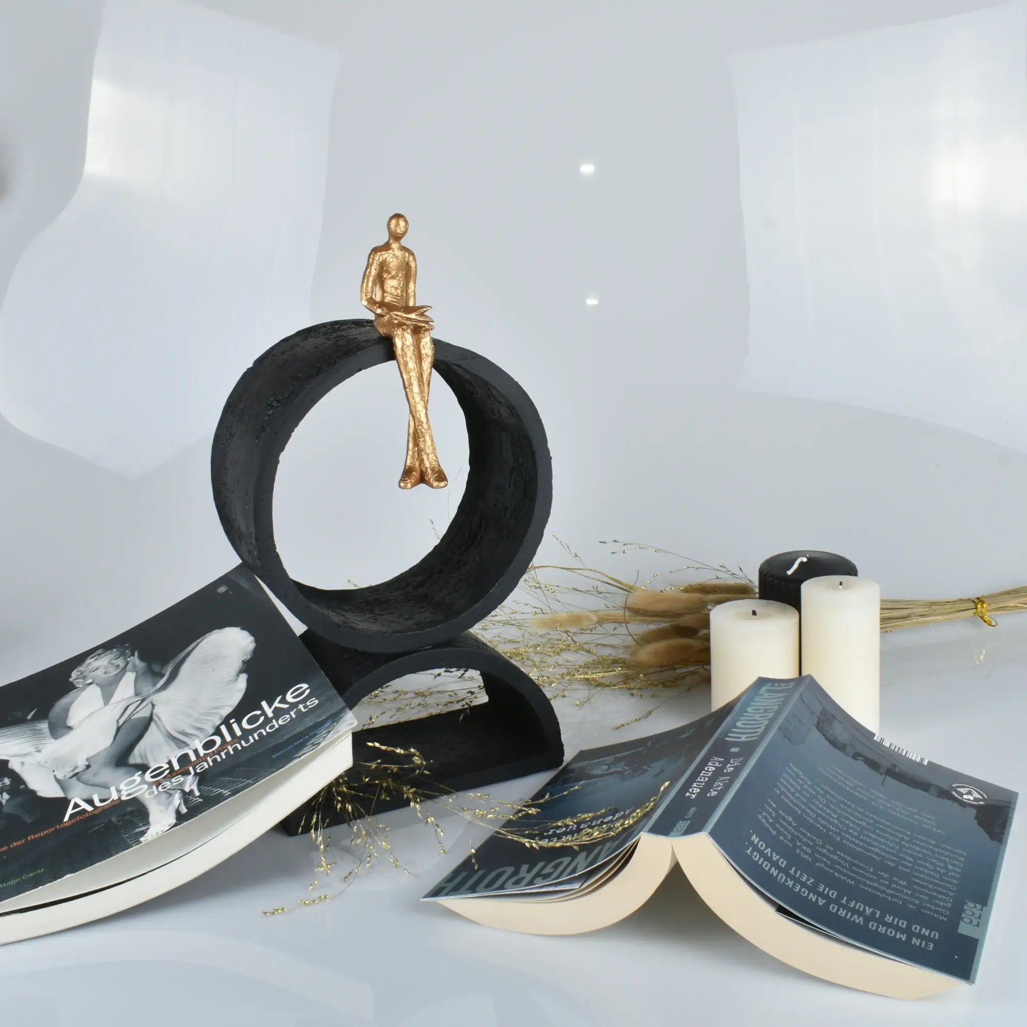 Dekofigur - Leser in Goldton - Edles Deko-Objekt Dekorative Skulptur Contemplation Default Title