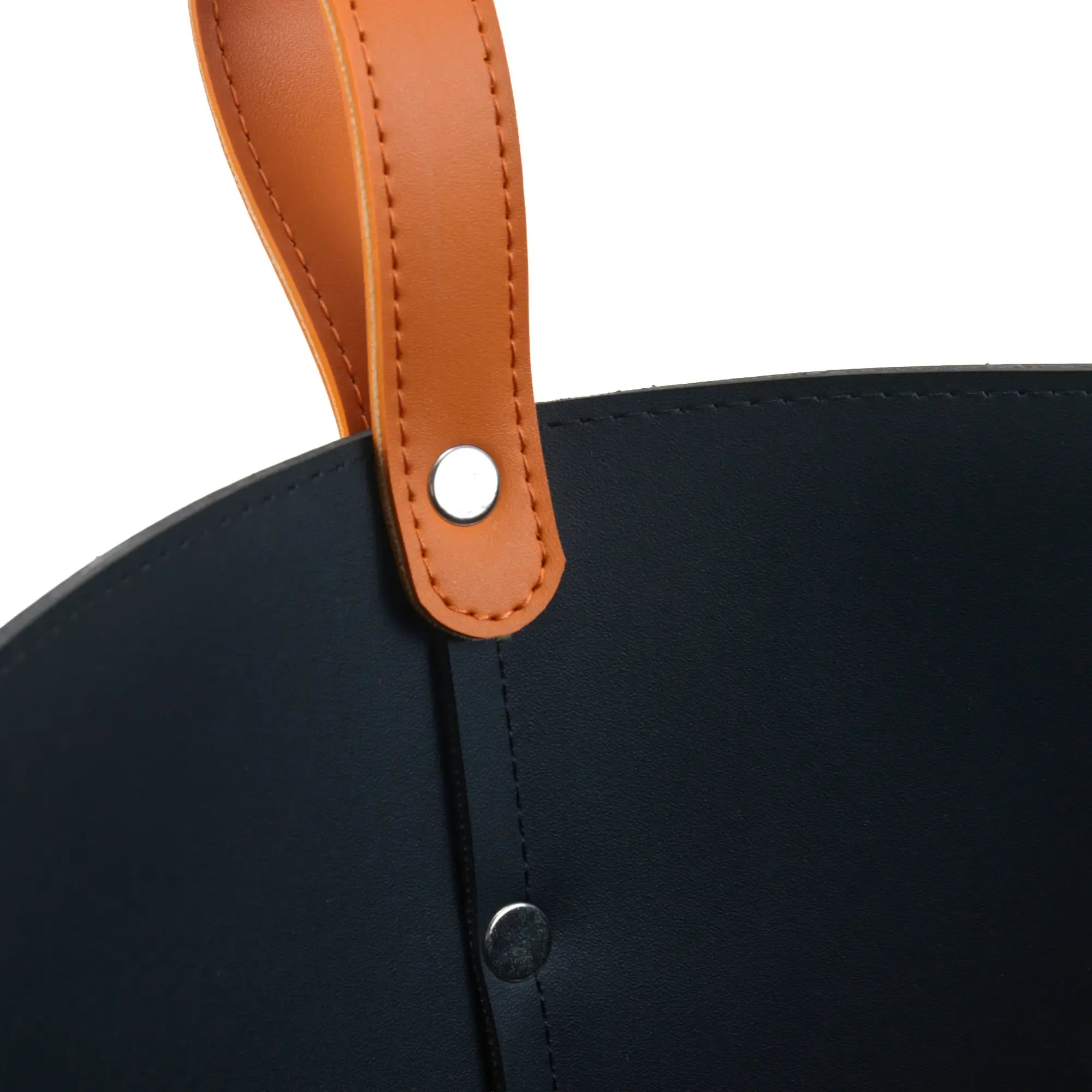 Wäschekorb - Lederkorb Skulpturaler Aufbewahrungskorb – Nachtblaues Leder mit cognacfarbenen Riemengriffen – Handgefertigtes Designobjekt Arca Nan