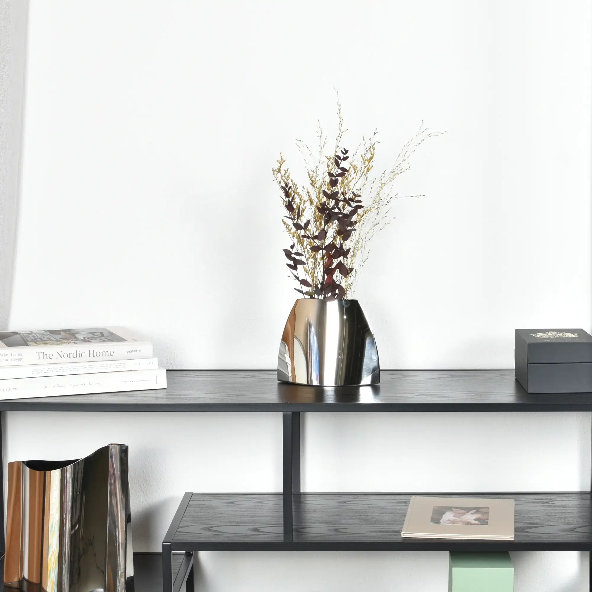 Edelstahlvase - Skulpturale Standvase Forma Argentum Nan