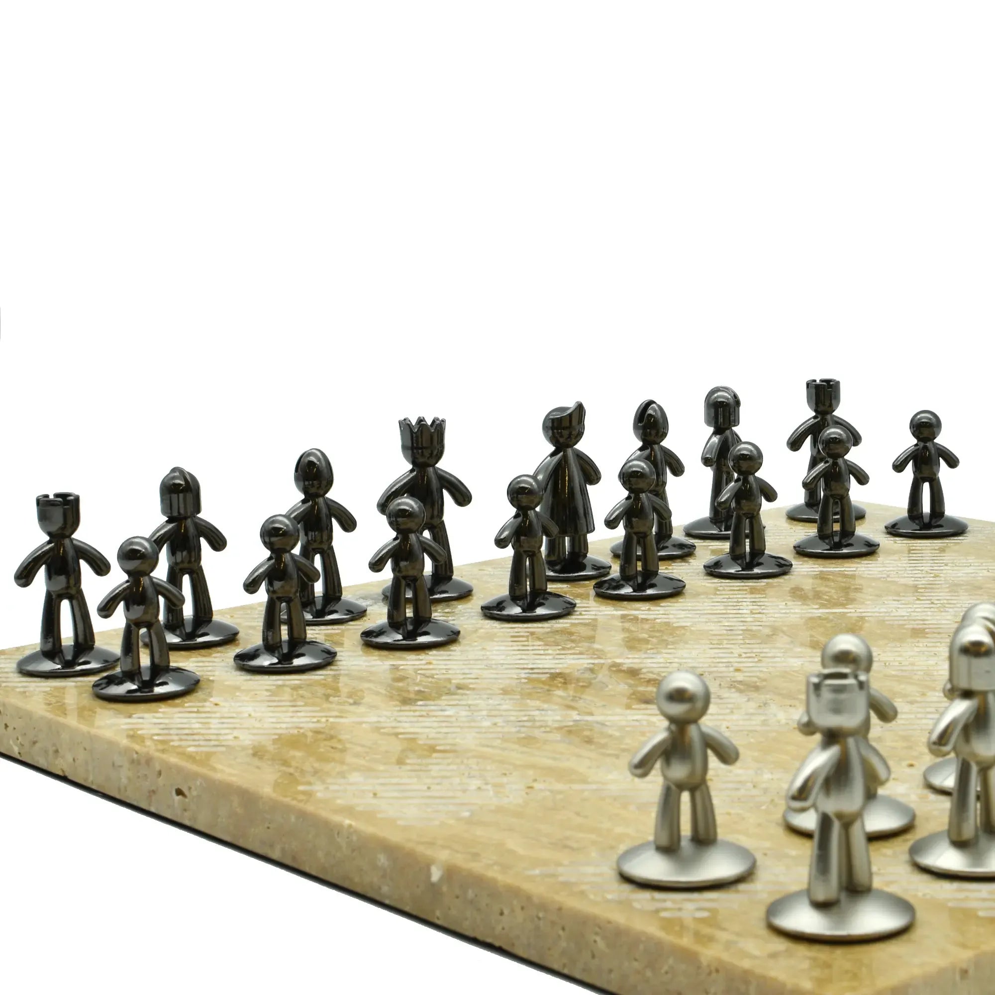 Schachspiel - Edles Tischspiel – Travertin-Schachbrett mit Metallfiguren – Design-Schach Ludus Nan