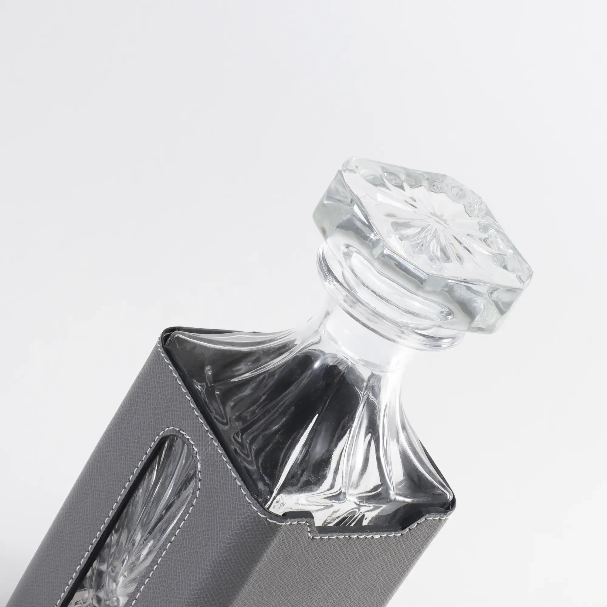 Whisky-Karaffen-Set - aus 3 Teilen mit Leder - Modernes Whiskyglas-Set Kunstlederumrandung Luxe Grau