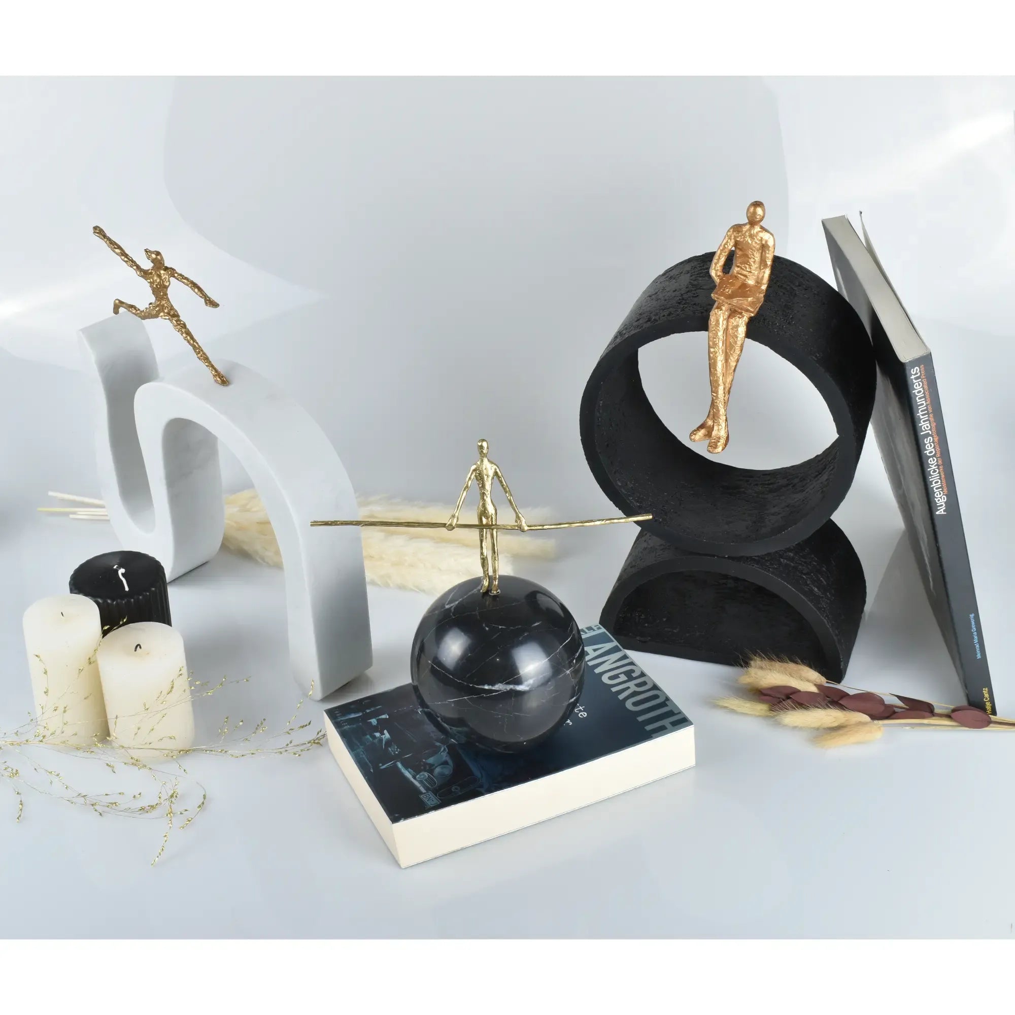 Dekofigur - Gold auf Marmorkugel - Seiltänzer Skulptur Deko-Objekt Seilgänger Default Title