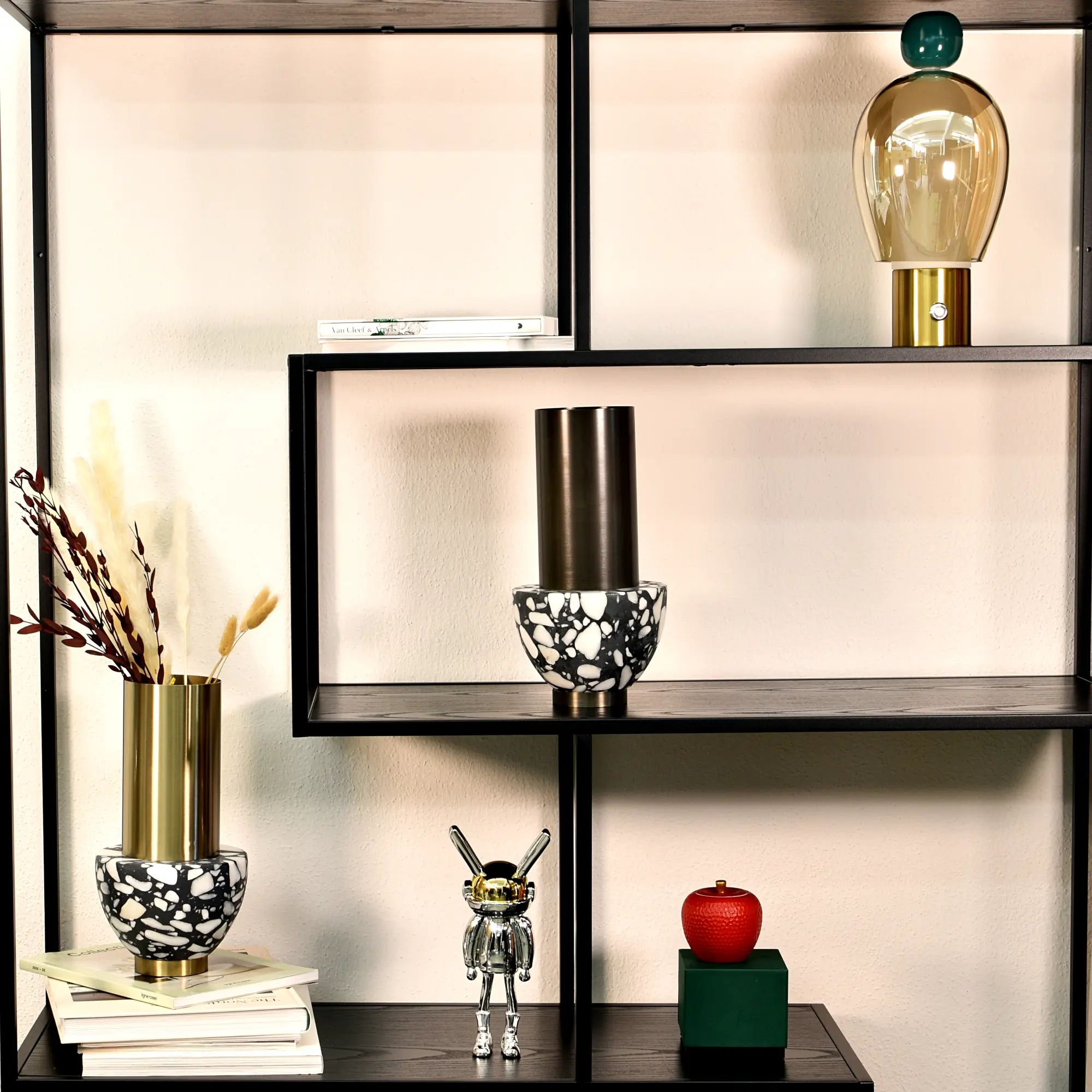 Edelstahlvase - mit Marmor - Runde Designervase Gebürstet Noble Schwarz