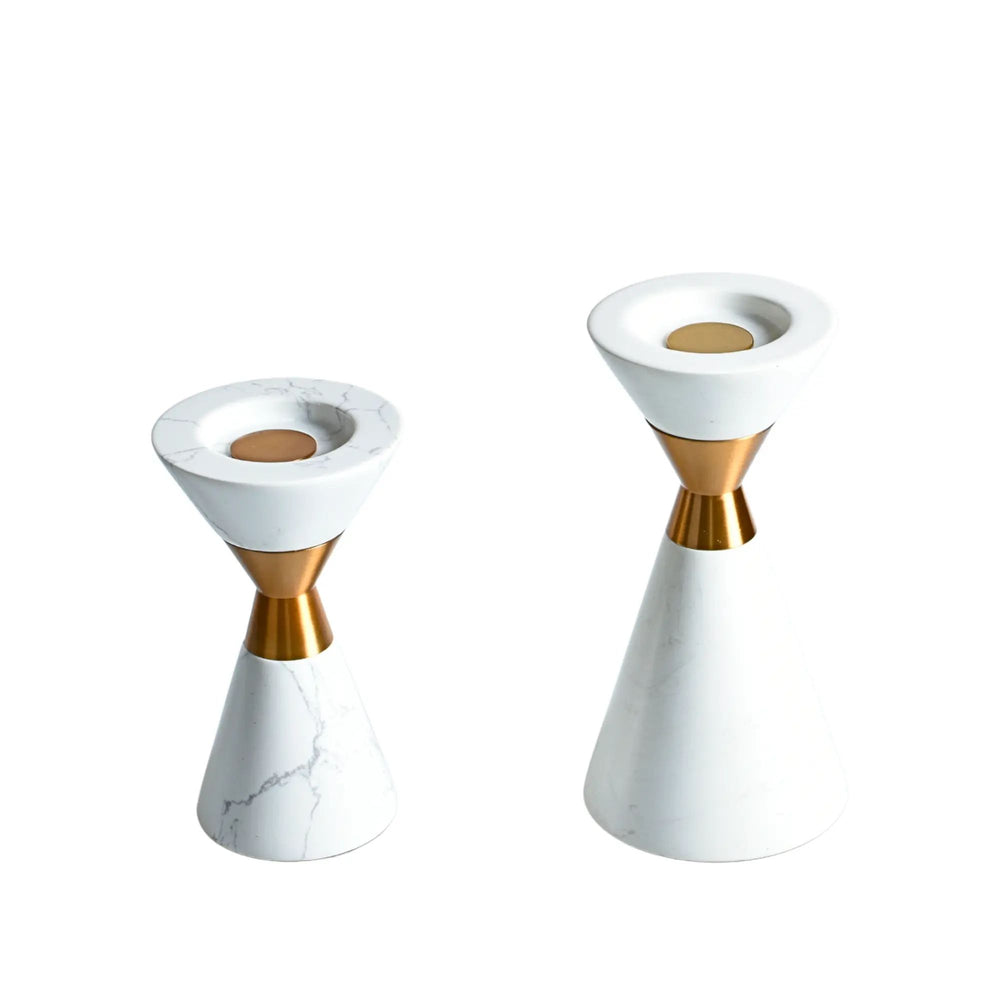 Kerzenständer - Skulpturaler Kerzenhalter aus Marmor Columna Aurea