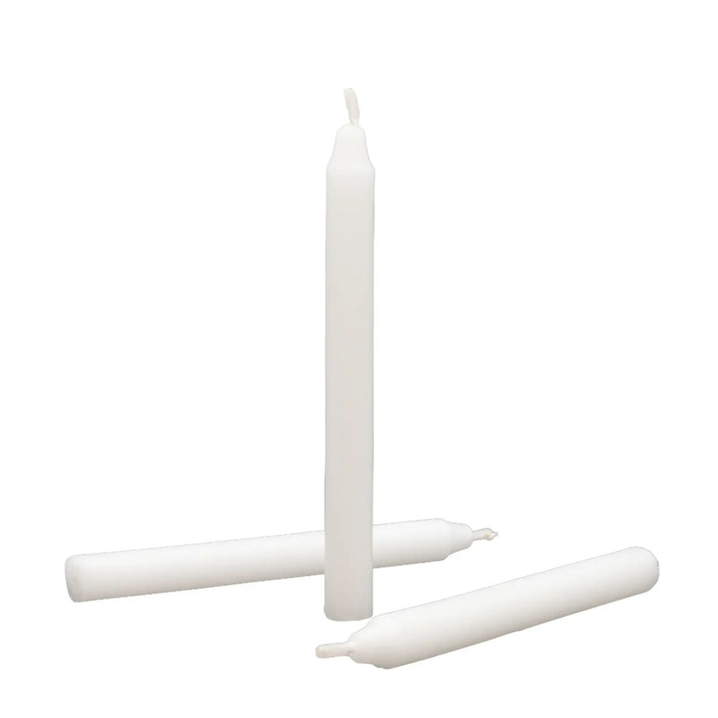 Stabkerze - Tafelkerzen-Set Puristisch – Ungefärbtes Wachs in Weiß, klassische Stabkerzen, 5 Stück, ca. 5 h Brenndauer Classico