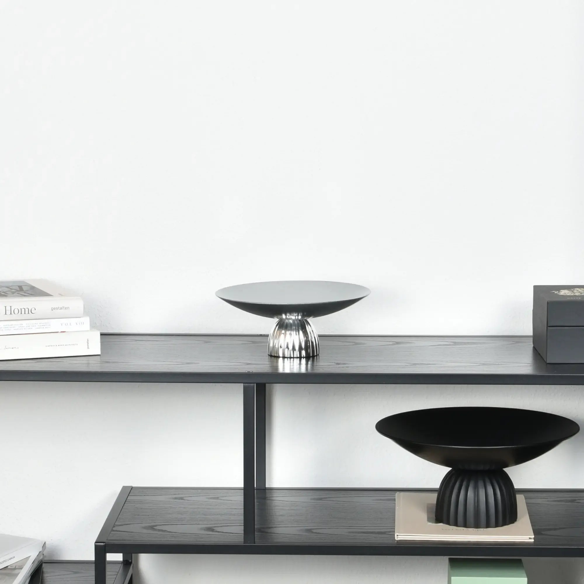 Runde-Schale - auf Relief Fuß - Edle Runde Obstschale Metallschale Kaktus