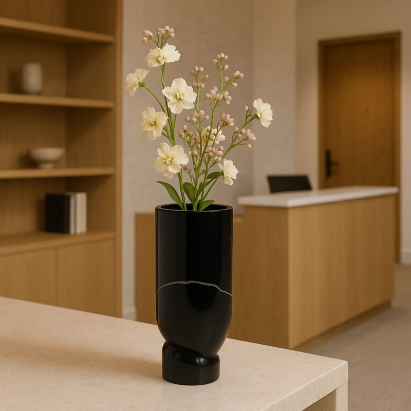Marmorvase - mit verdrehtem Fuß - Schlichte elegante schwere Designer Marmor Tischvase Élan Noir
