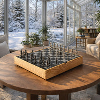 Schachspiel - Skulpturales Brettspiel aus Metall & Holz – Modernes Schach-Set mit figurativen Figuren – Persona Échecs