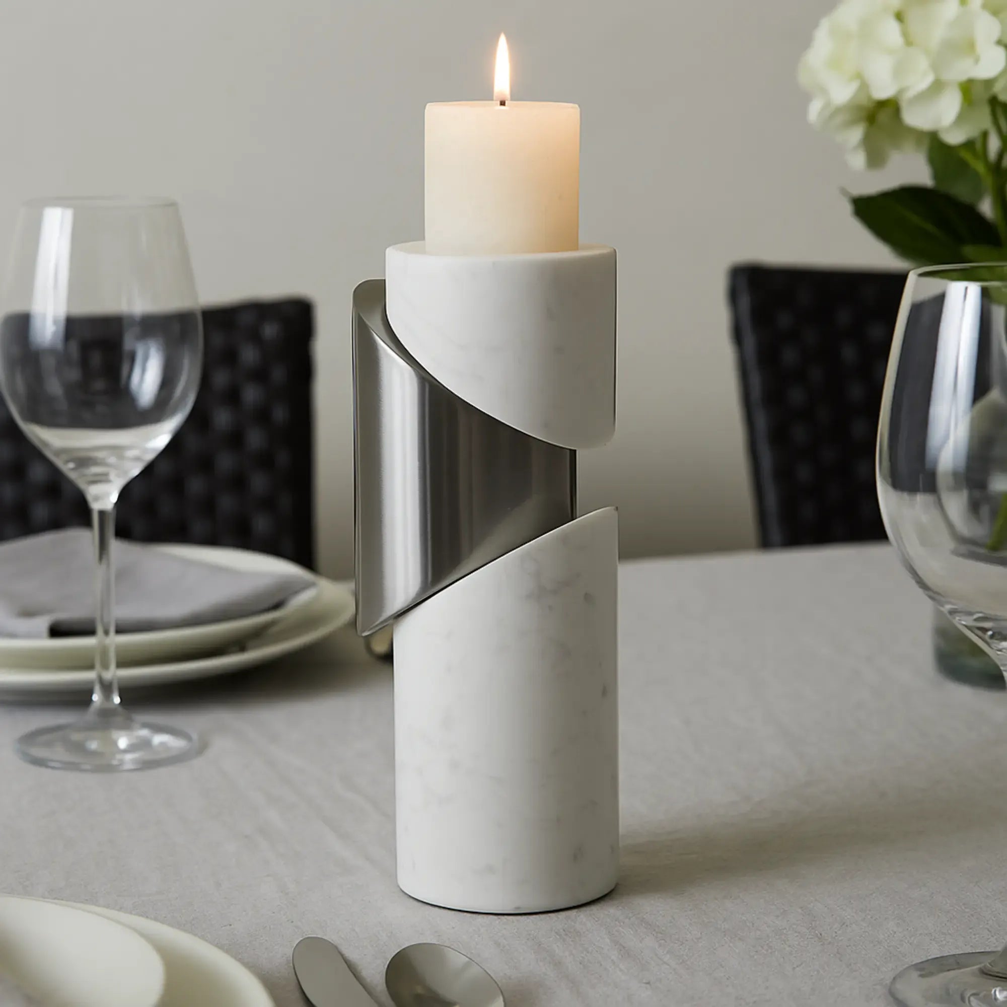 Kerzenhalter - Marmor mit Stahlakzent - Großer Kerzenständer Dekorativ Luce Métallique