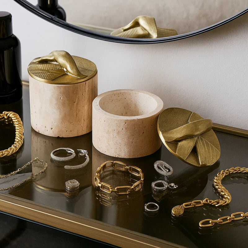 Aufbewahrungsbox - Schmuckdose aus Naturstein mit Messing-Deckel - Runde Design-Dose Aurea Travertina