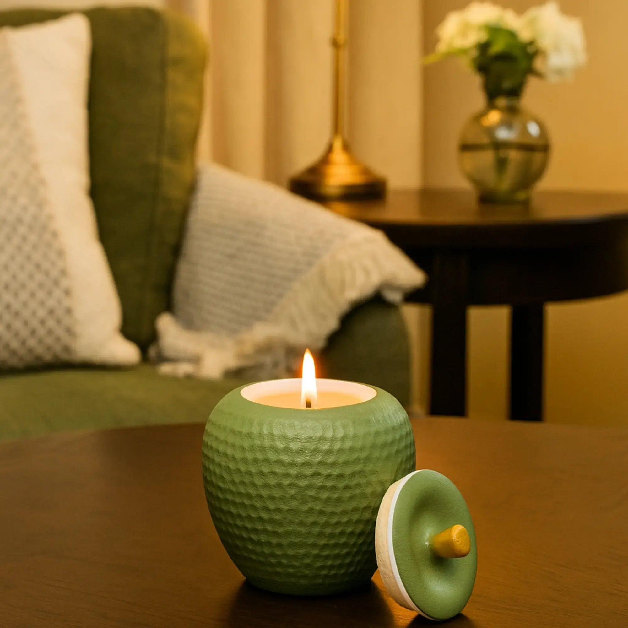 Duftkerze - nachaltige Kerze in Keramik-Dose Apfelform - Aromakerze Apfel Zitronenduft