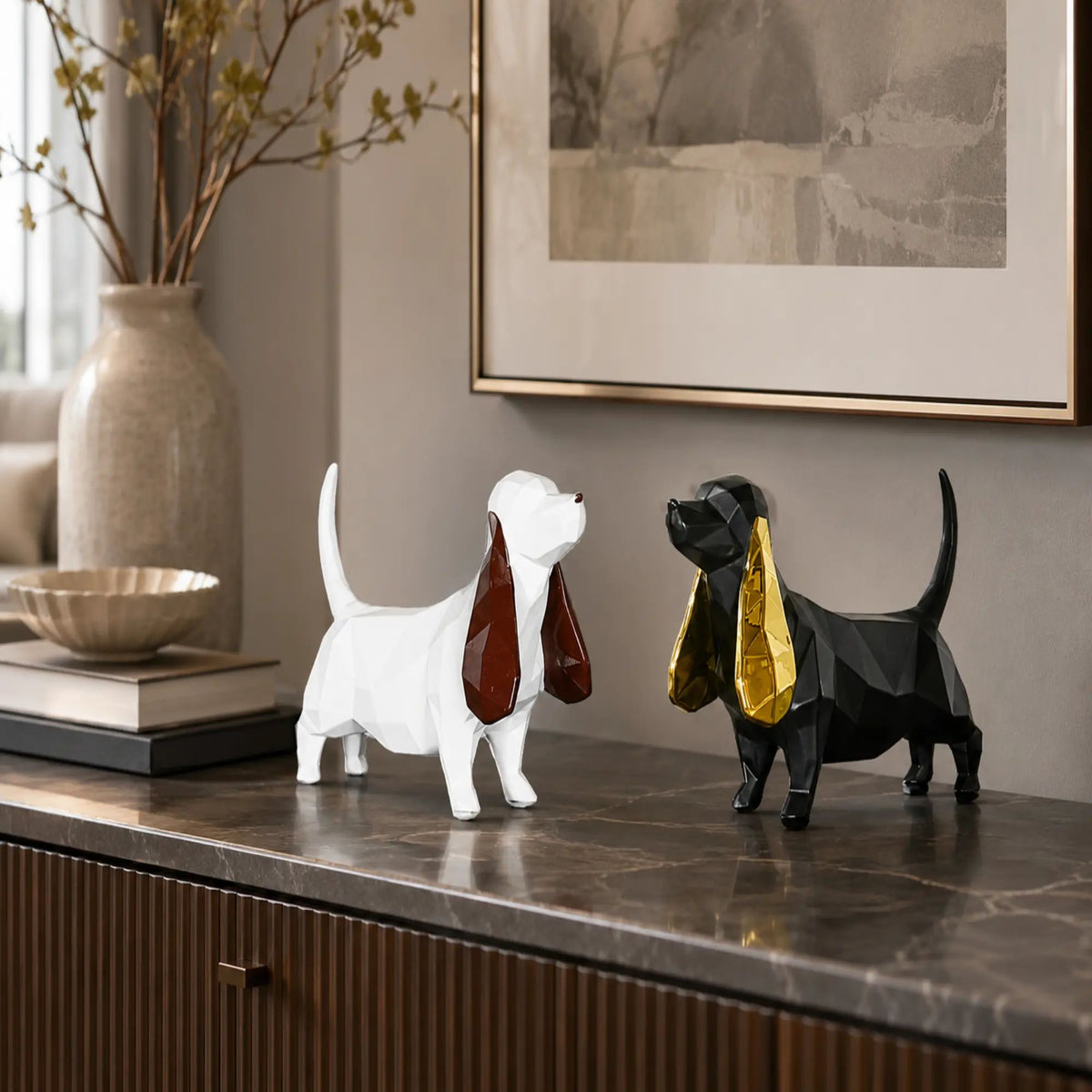 Tierfigur - Dackel - Hundfigur eckig mit Gold oder Roten ohren Teckel
