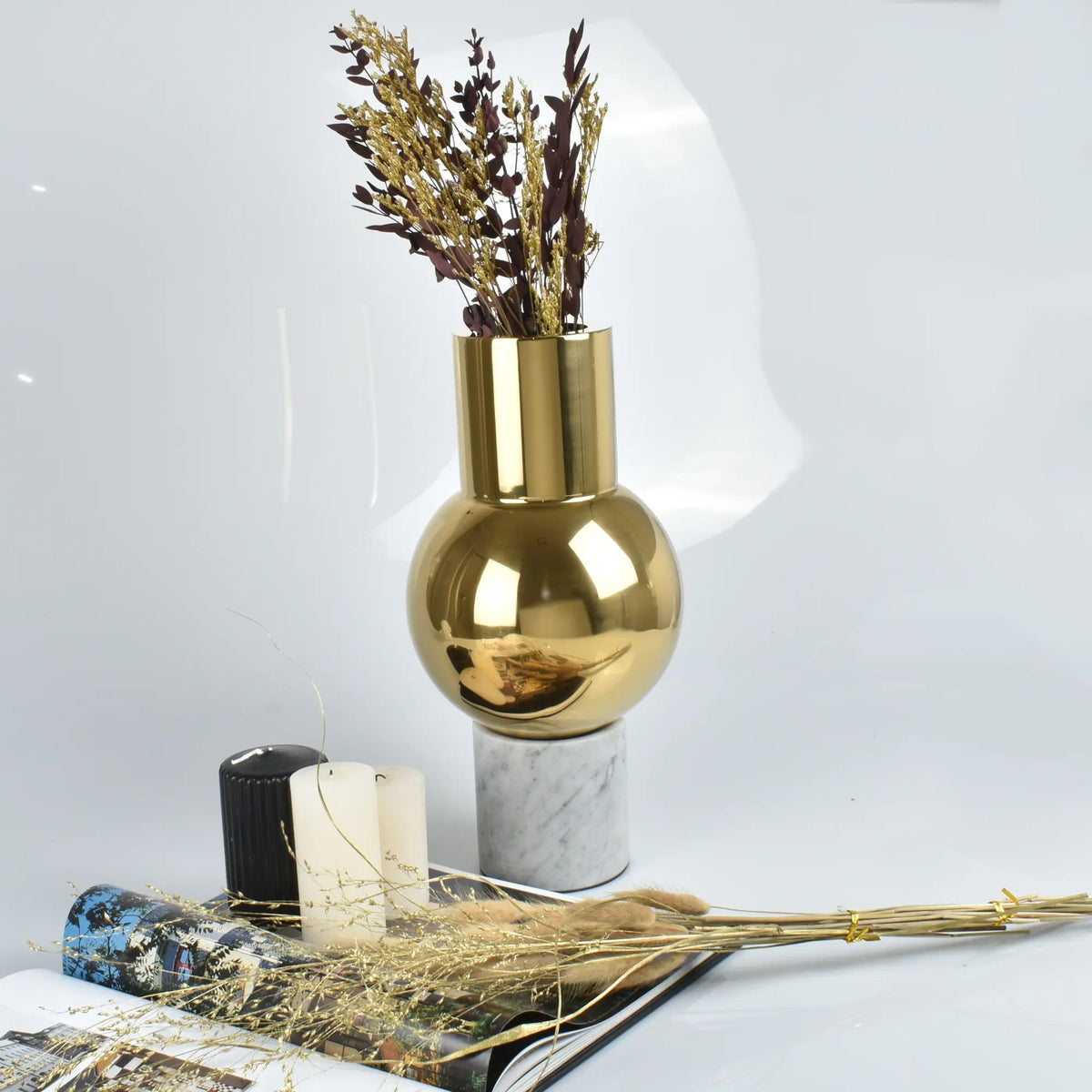 Vase - mit Marmorgestell goldene - runde Tischvase Edelstahlvase Fatroly Goldi