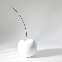 Kirschfigur - Deko-Objekt Kirsche – Tisch-Obst-Dekor – Pop-Art Obst Skulptur – Bianca