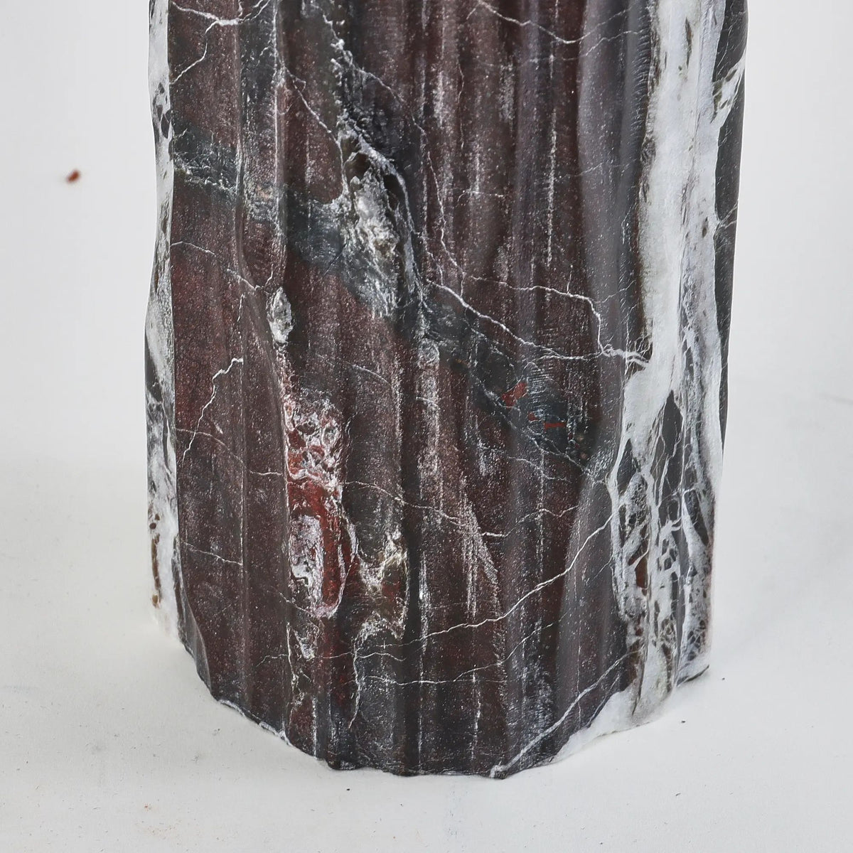 Dekoobjekt - Steinskulptur Geometrische Reliefsäule Axis Marmoris