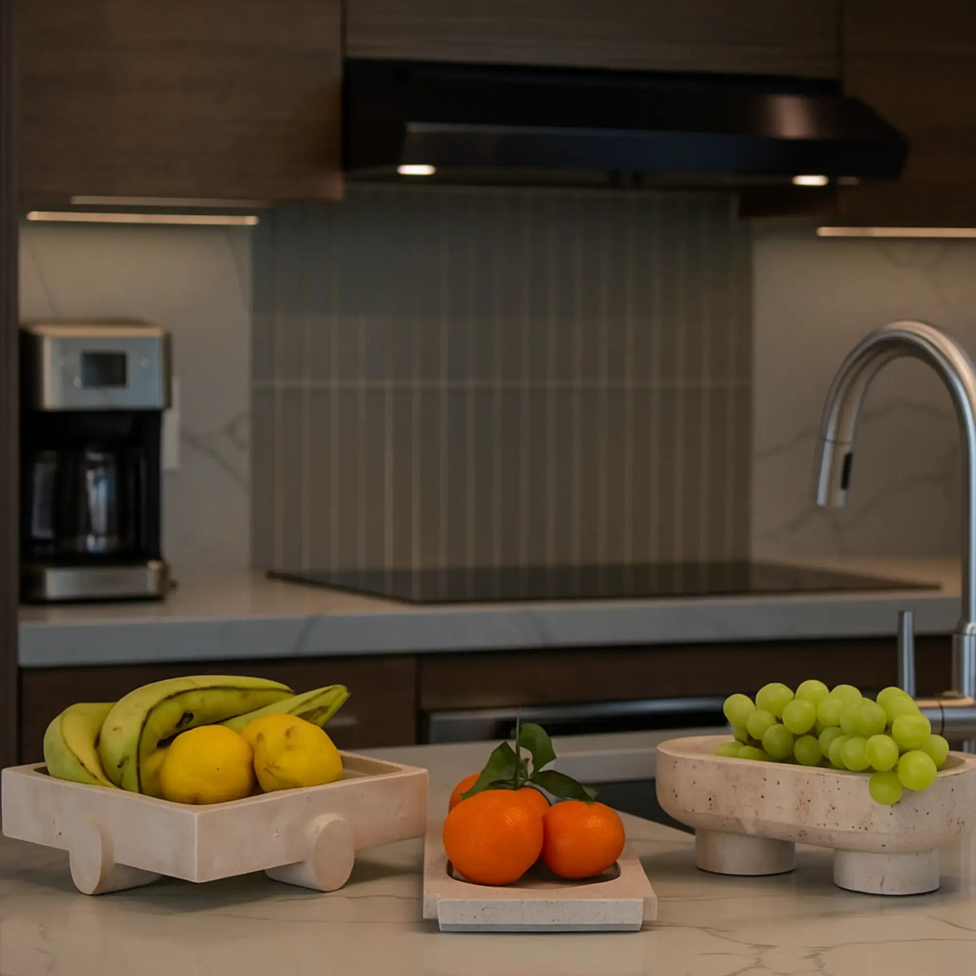 Travertin-Schale - oval auf 2 Füßen - Dekoration- Küchenschale Argos