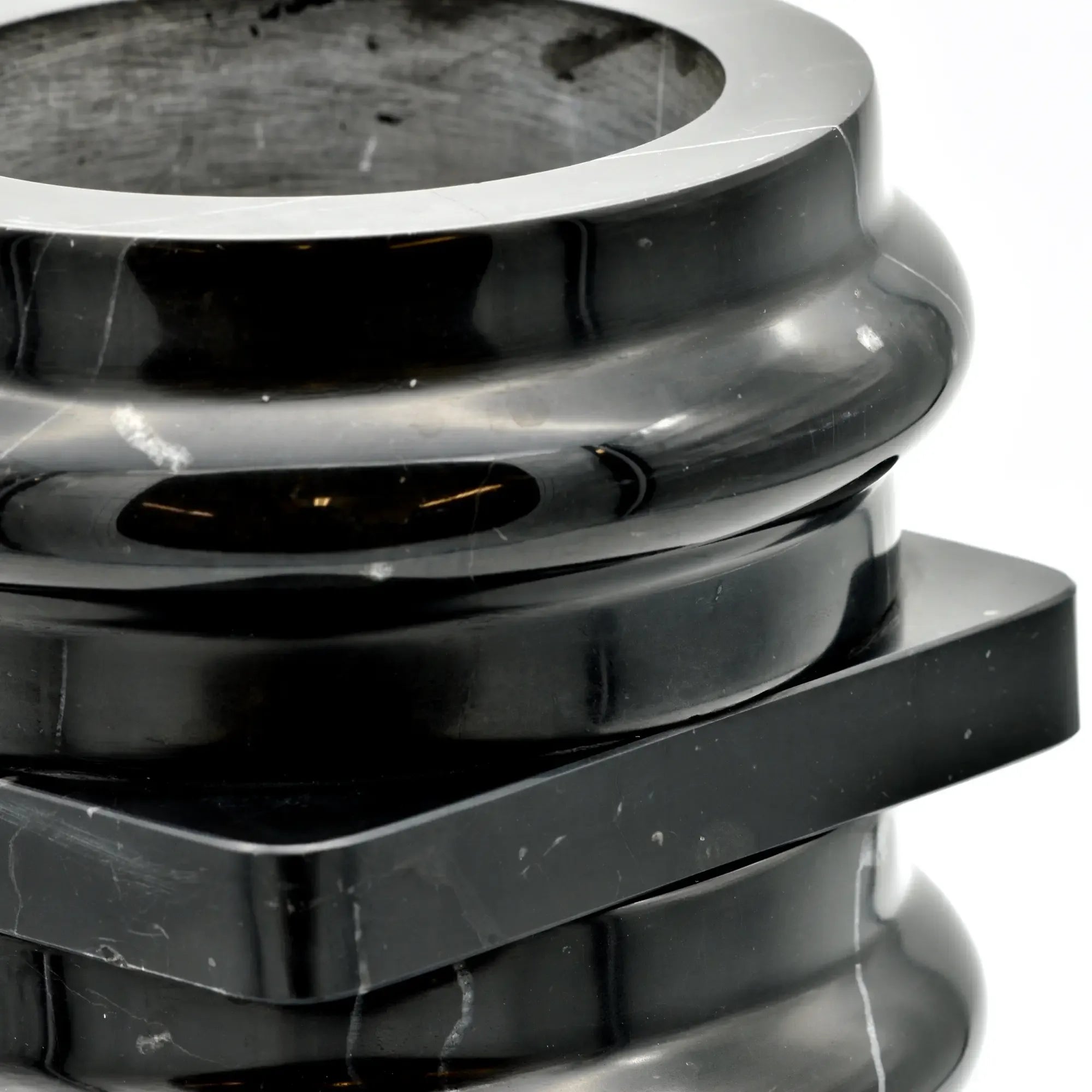 Marmordeko - mit Dekosäule - schwere runde Dekovase Fortaleza schwarz