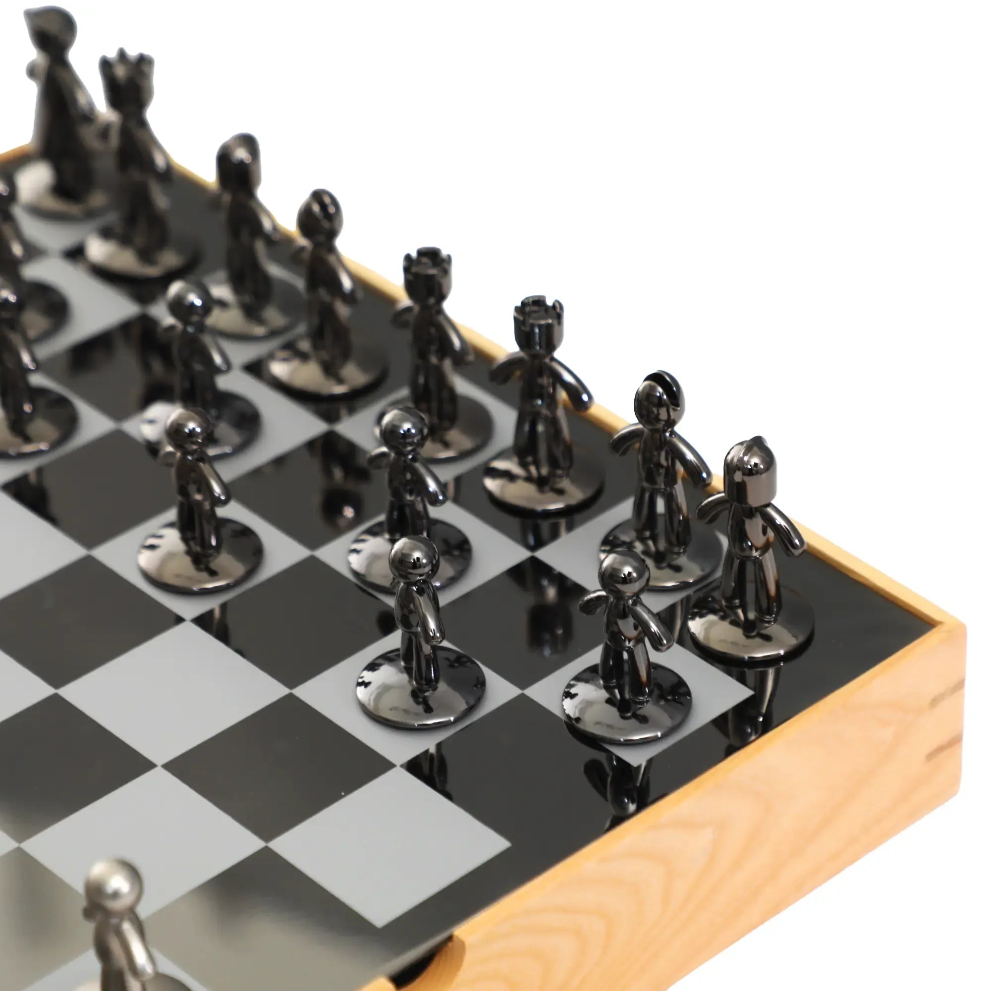 Schachspiel - Skulpturales Brettspiel aus Metall & Holz – Modernes Schach-Set mit figurativen Figuren – Persona Échecs Nan