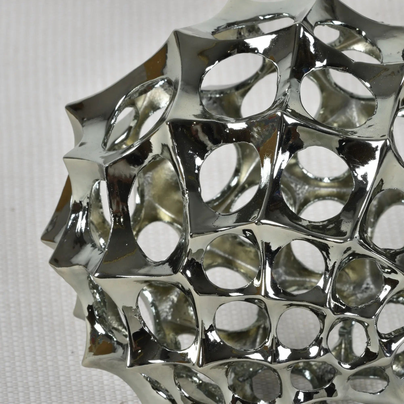 Dekokugel - glänzende Spitzform - Abstrake Tischdeko Designerkugel Sphère Argentée