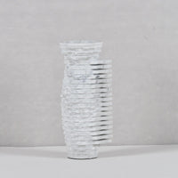 Reliefvase - Asymmetrische Naturstein Vase - Marmor Deko Vase Strata