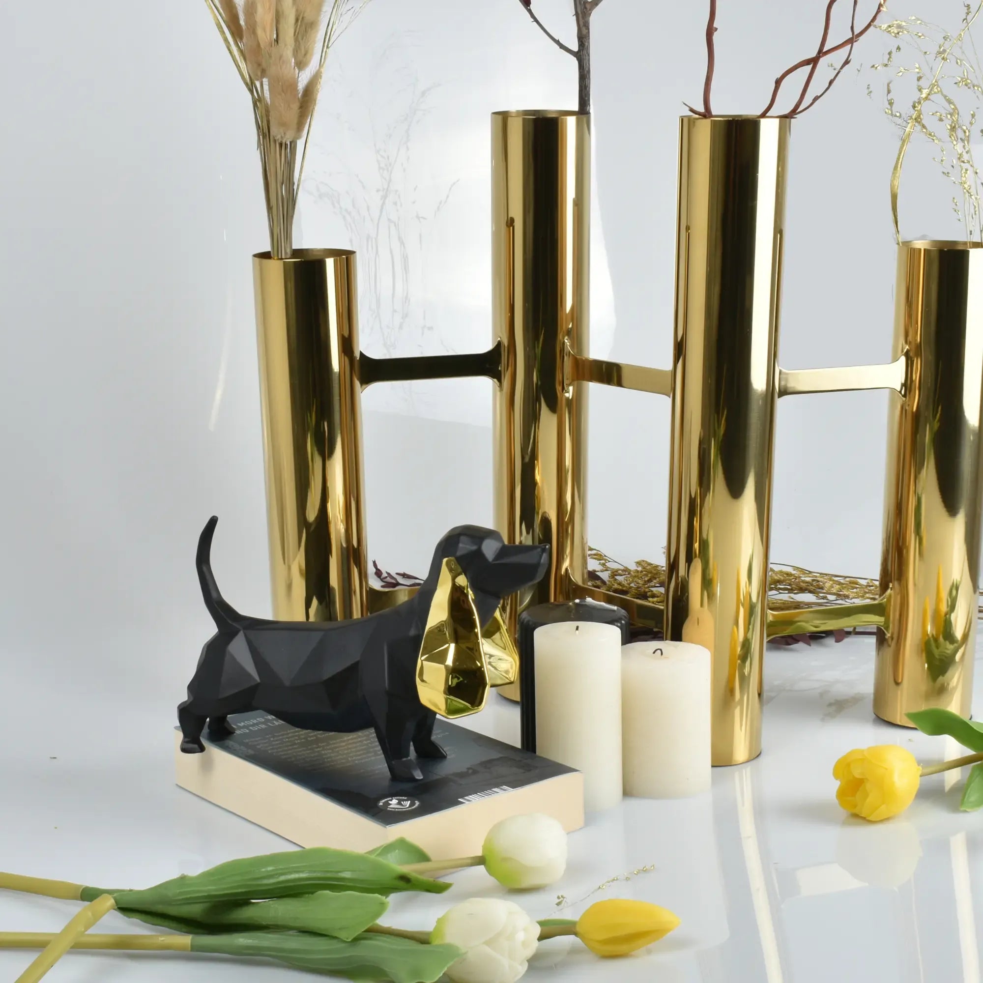 Tierfigur - Dackel - Hundfigur eckig mit Gold oder Roten ohren Teckel Schwarz-Gold