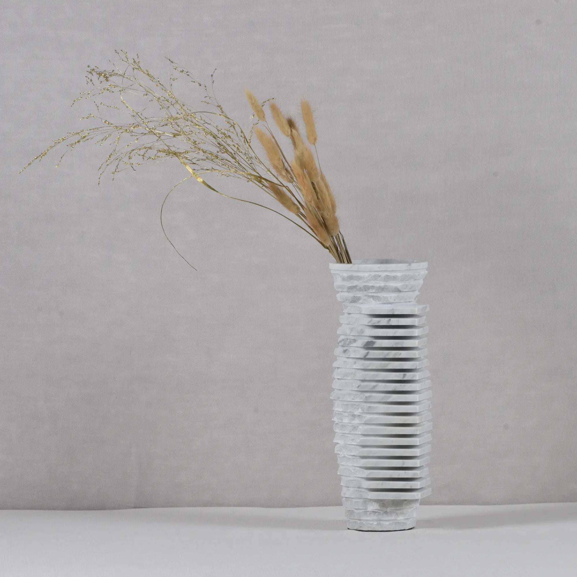 Reliefvase - Asymmetrische Naturstein Vase - Marmor Deko Vase Strata Default Title