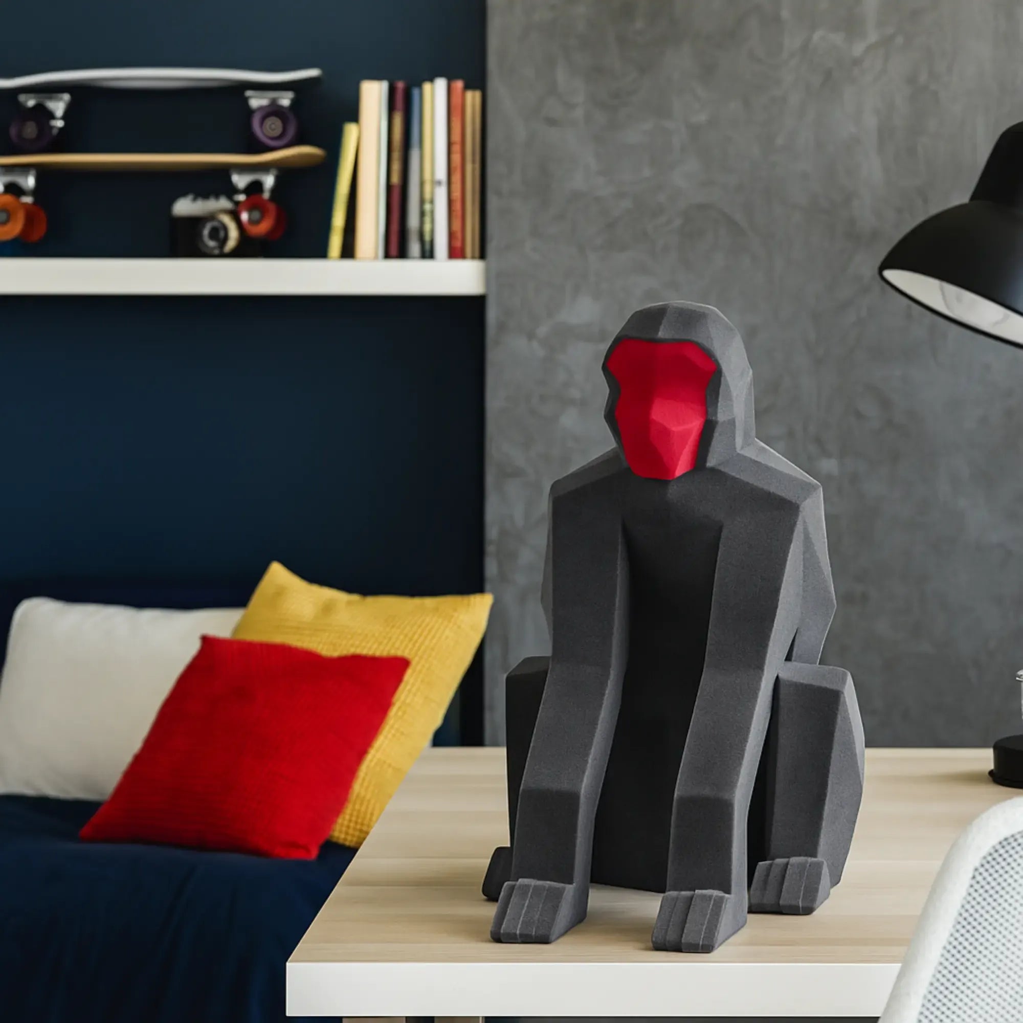 Samtfigur - Gorilla Skulptur - Deko- Designobjekt Figur aus Samt Mono