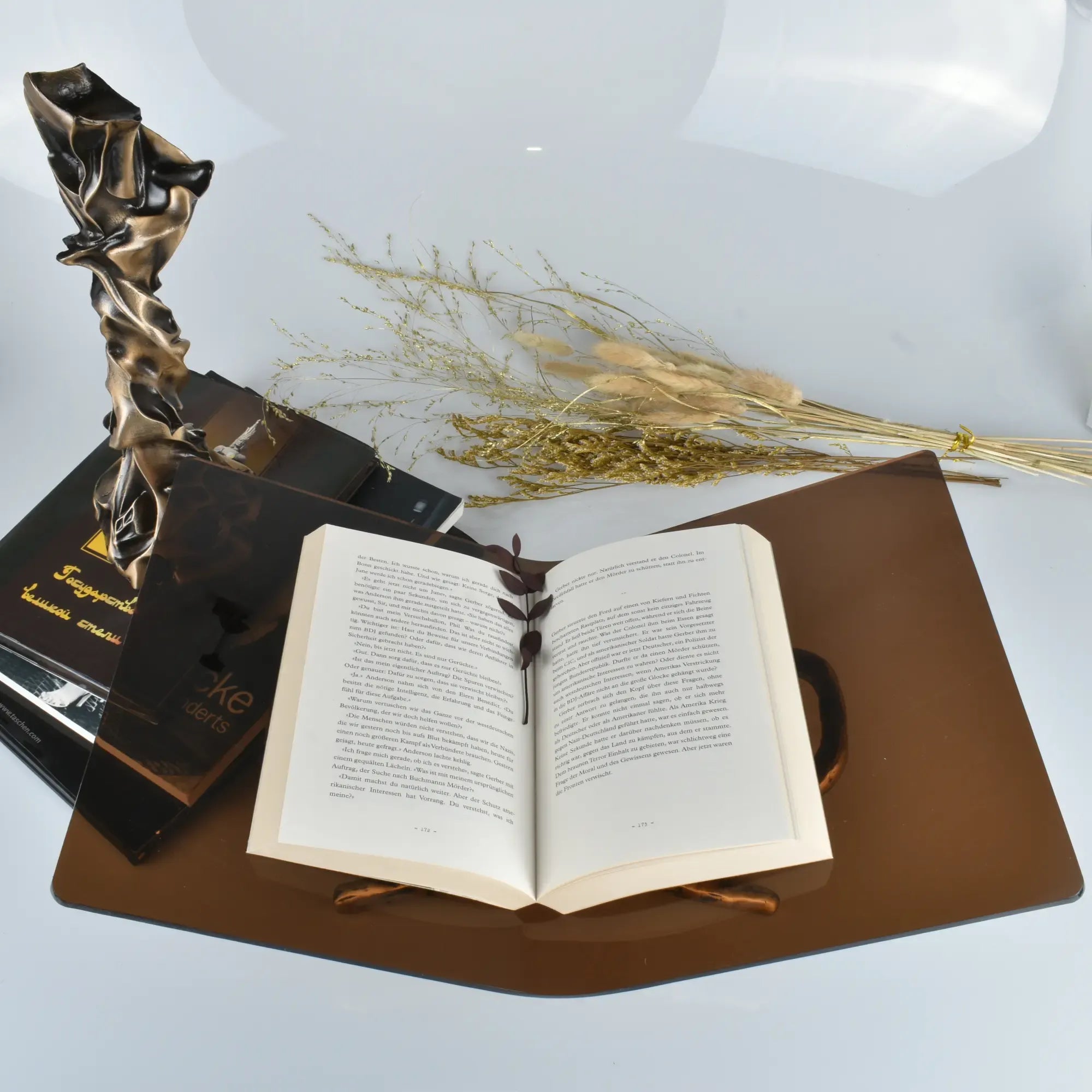 Buchständer - Freistehend - Designer Buchablage Settantenne Braun