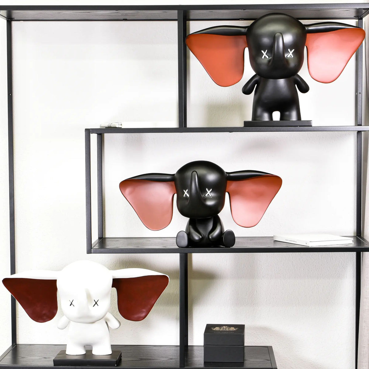 Cartoonfigur - Deko Skulptur Pop‑Art Jumbo Elefant schwarz Abstrakte – Cartoon-Toy – Designdeko Elephas Dumbo