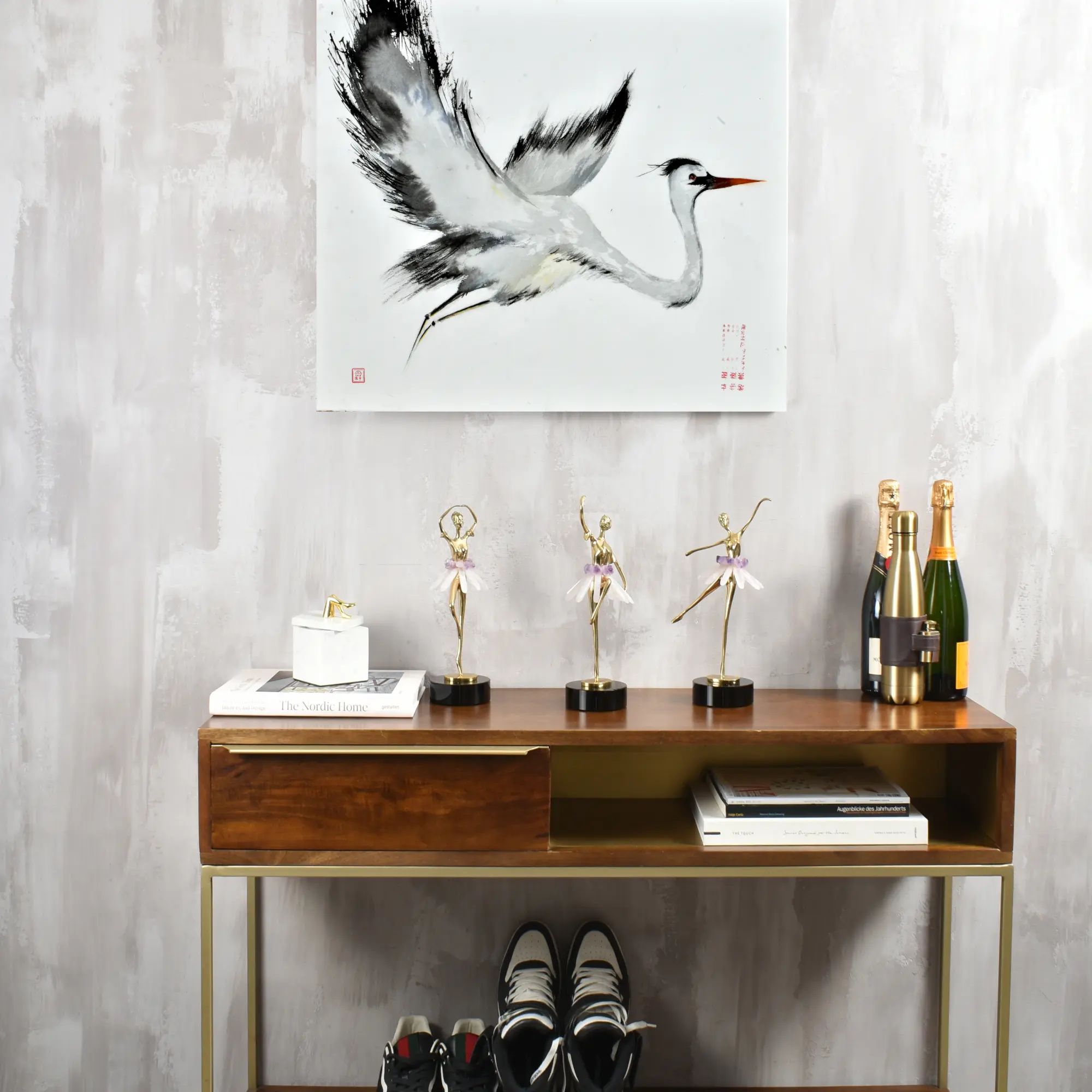 Großes Aquarellbild - Aquarellbild Elegante Naturstudie Ardea Volans aufgestellt im Interieur