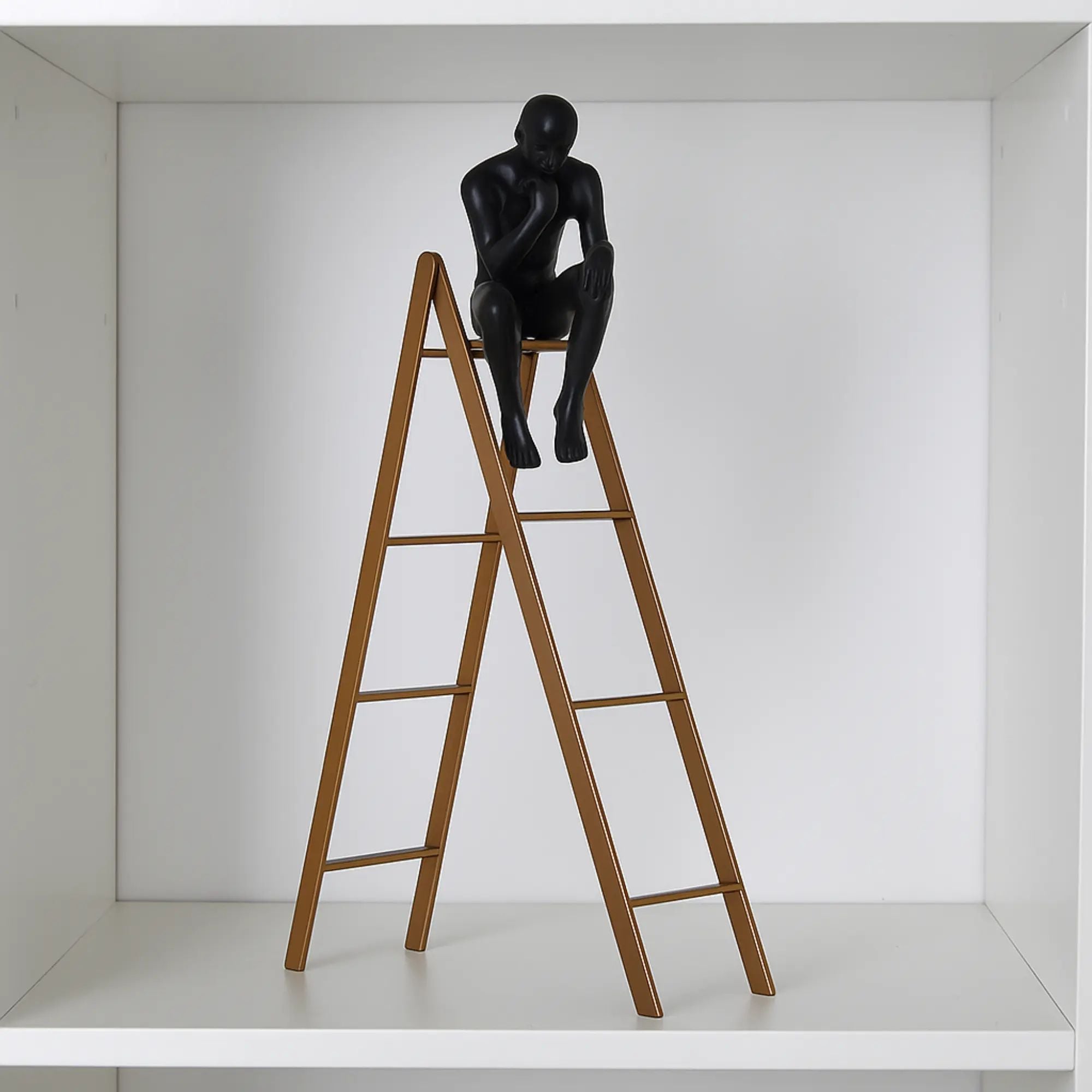 Denkerfigur - auf Leiter - Leiter Skulptur Rodin Hondo Antikgold