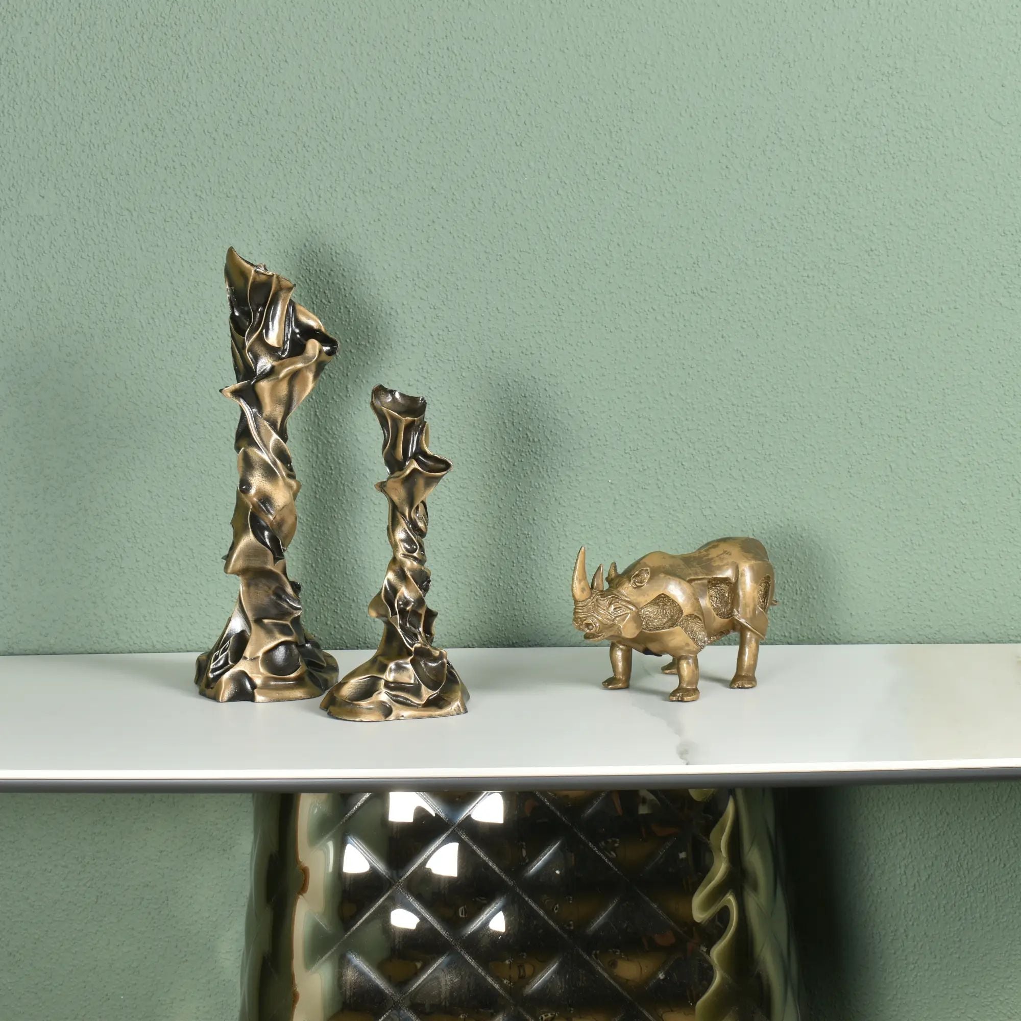Kerzenständer - verdrehte moderne Form - Sokrates Design Kerzenhalter Stavro Bronze-Groß