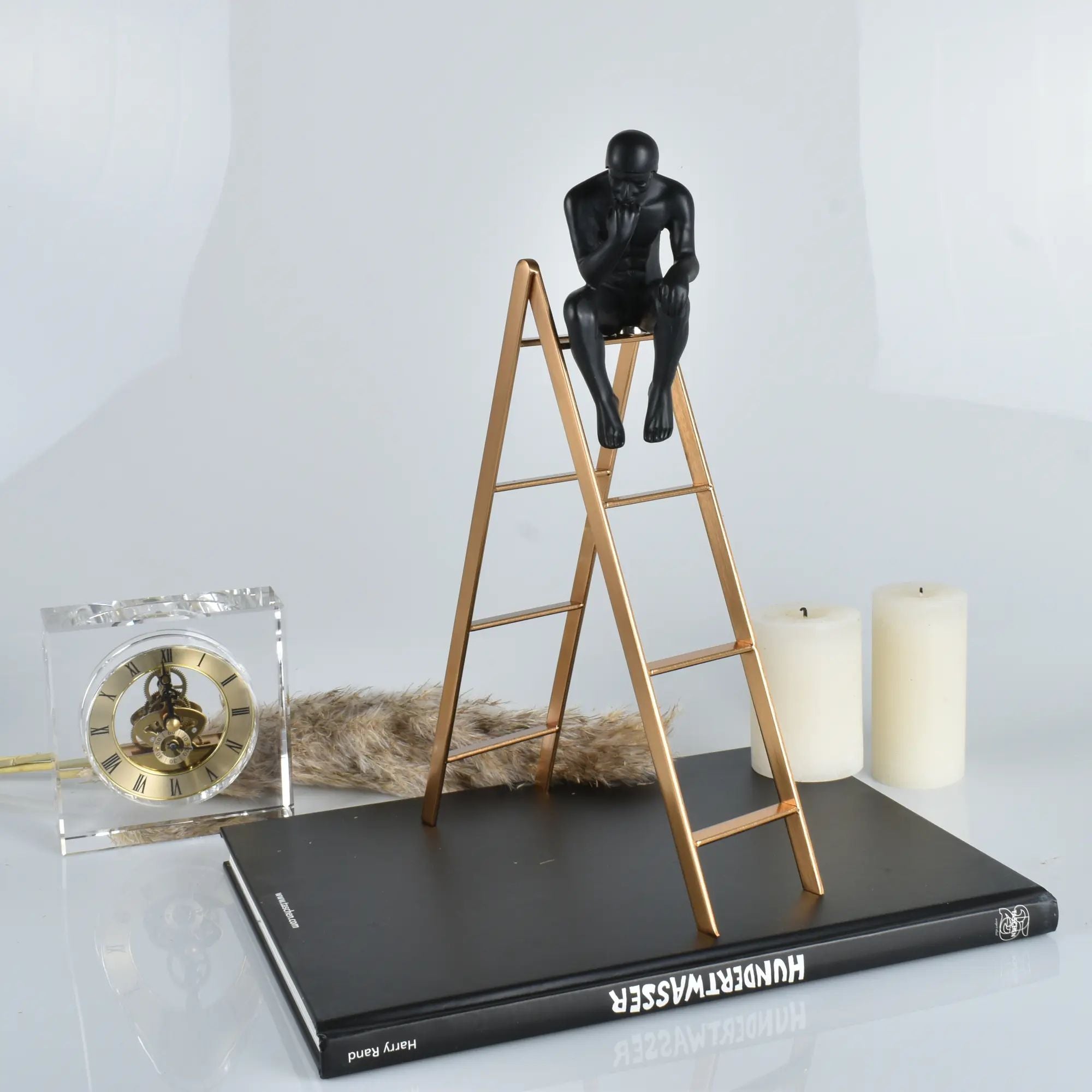 Denkerfigur - auf Leiter - Leiter Skulptur Rodin Hondo Antikgold