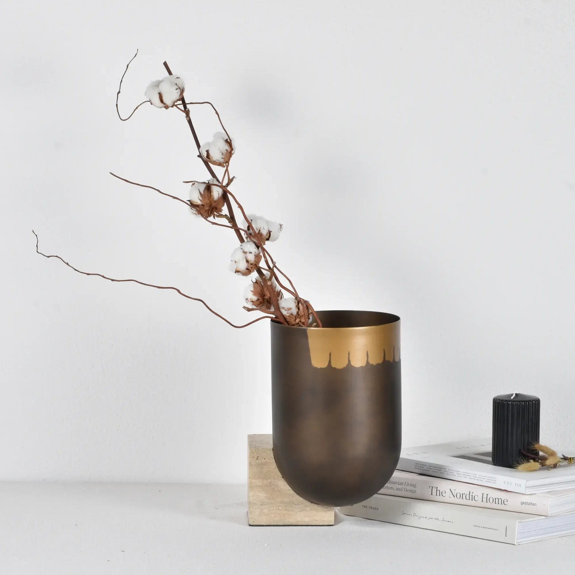 Vase - mit Travertinsockel - Bronze Standvase Design Tischdeko Vase Romano