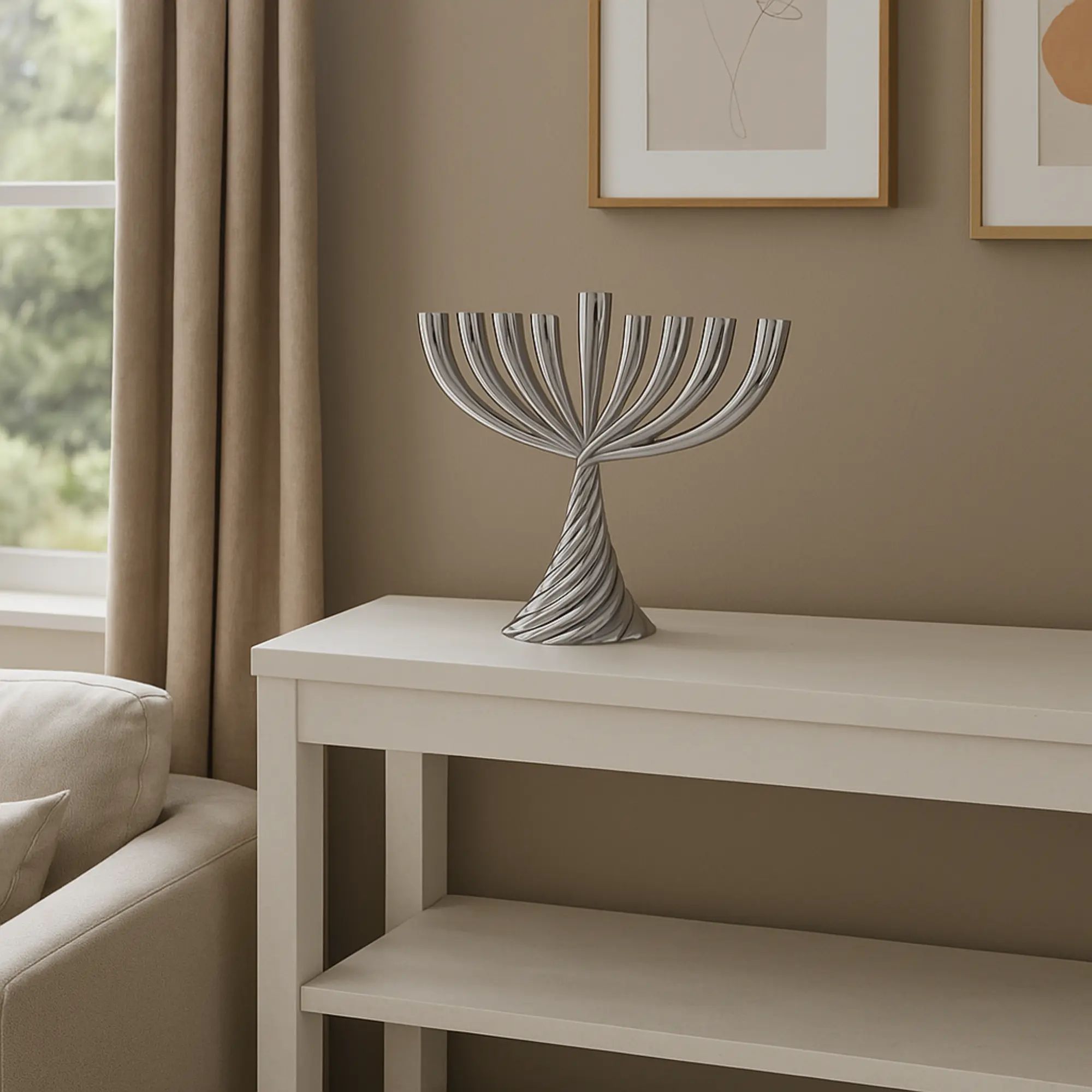 Kerzenständer - Chanukka-Menora - Design Kerzenständer 9 Flammig Chanukkia aufgestellt im Interieur
